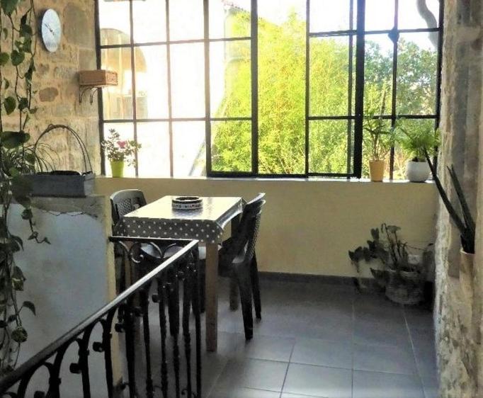 Appartement Nos jours heureux à Barjac  Extérieur photo