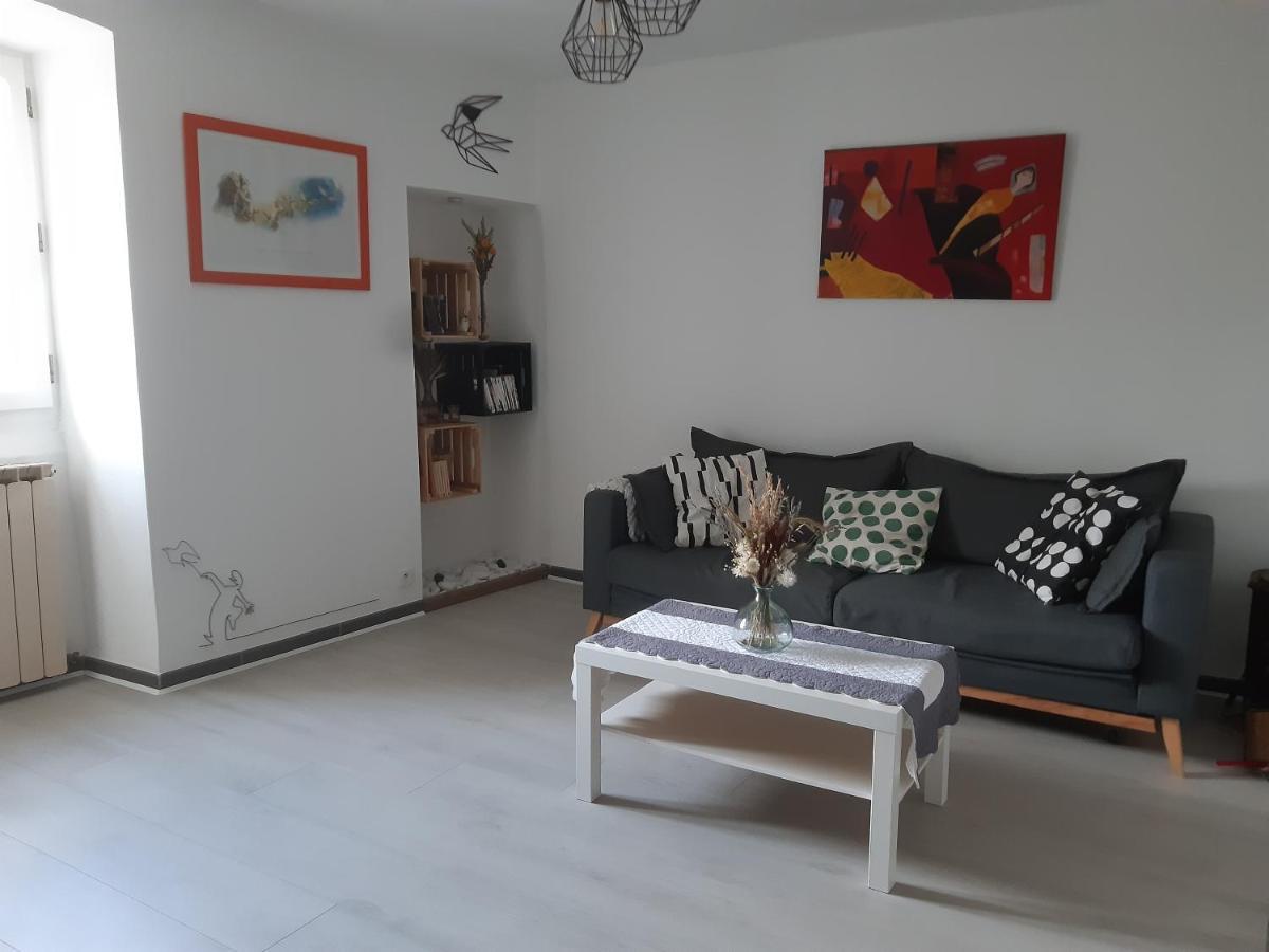 Appartement Nos jours heureux à Barjac  Extérieur photo