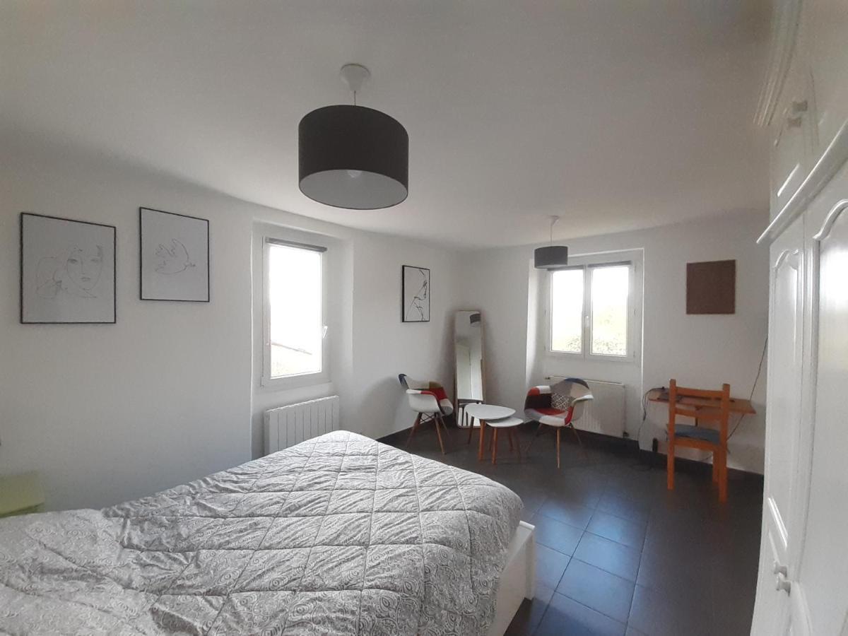 Appartement Nos jours heureux à Barjac  Extérieur photo