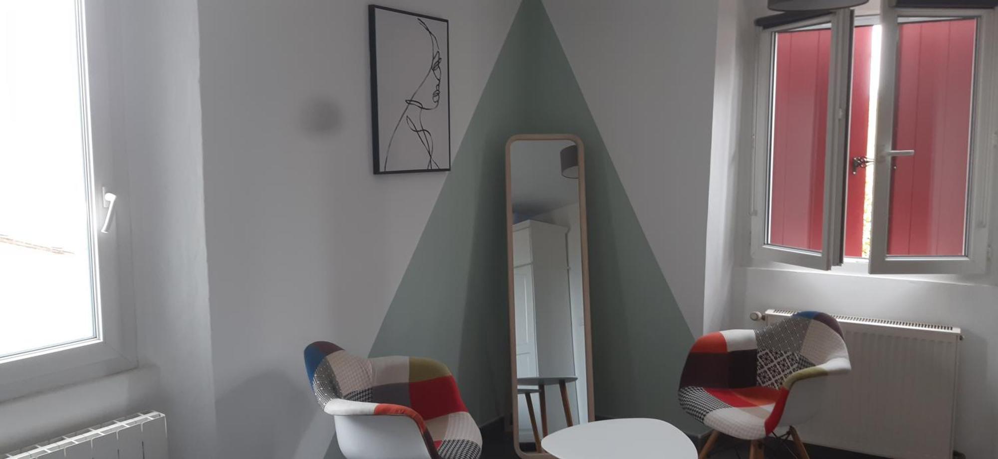 Appartement Nos jours heureux à Barjac  Extérieur photo